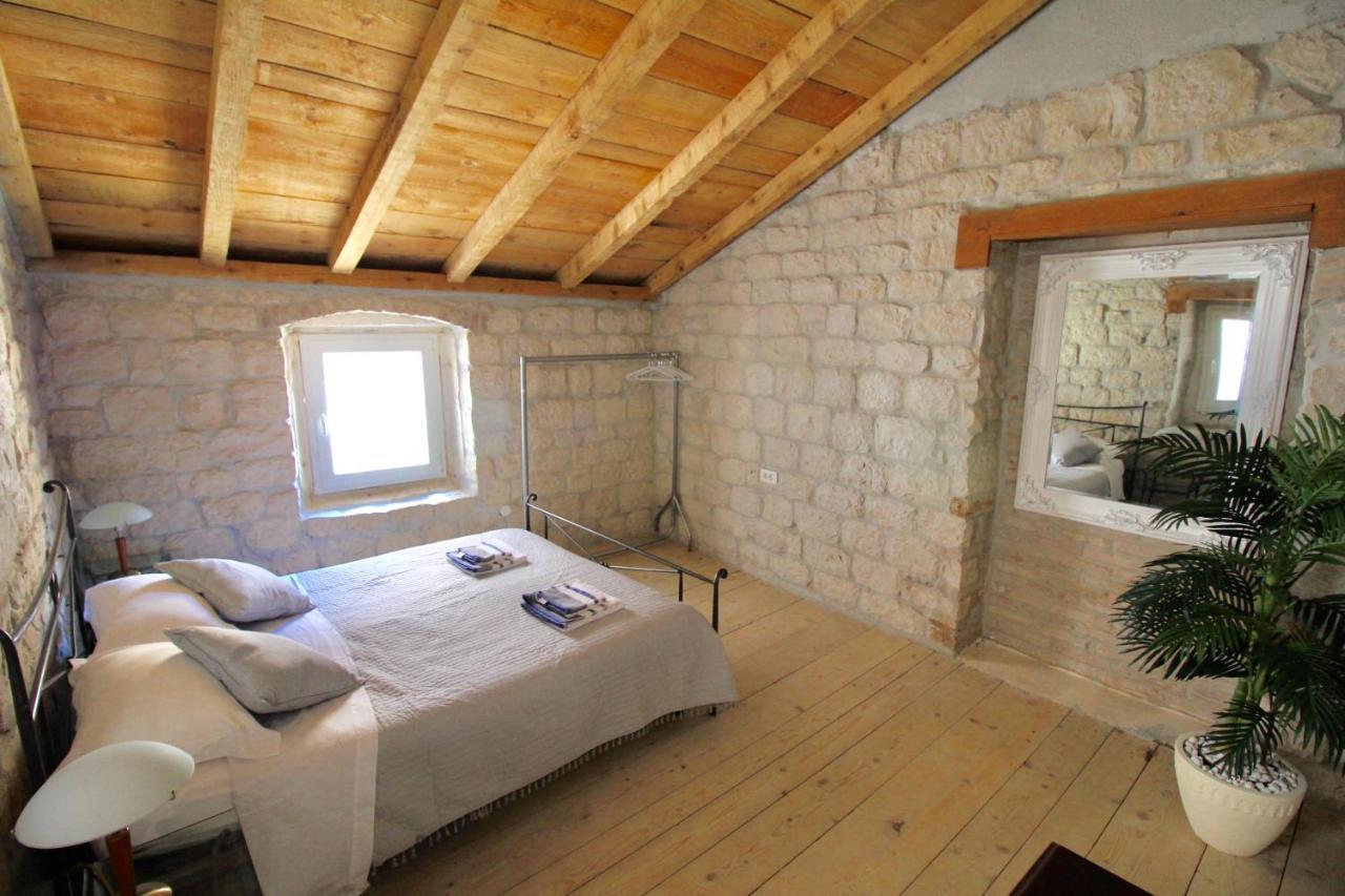Villa Town House In The Centre Of Historic Trogir Extérieur photo